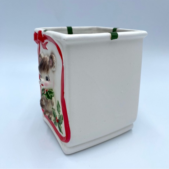 Rare Vintage 1960's Lefton Christmas Bear Holly Red Ribbon Ceramic Planter Vase - Picture 7 of 16